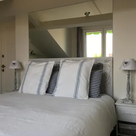 Apartment Pied A Terre With Terrazza In Milan City Center-2